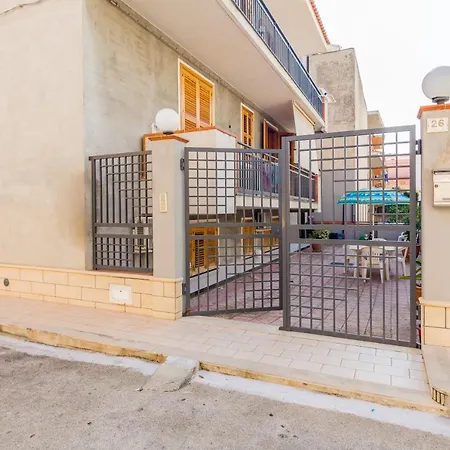 Anna's House Near The Sandy And With Wifi * أفولا