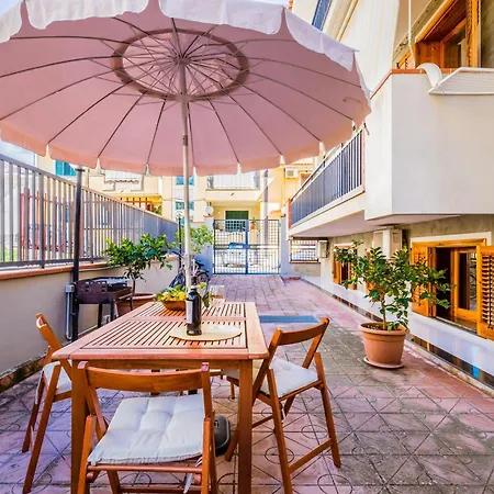 Anna's House Near The Sandy And With Wifi أفولا