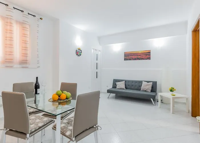 Lejlighed Anna's House Near The Sandy And With Wifi